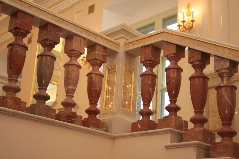 мраморные балясины